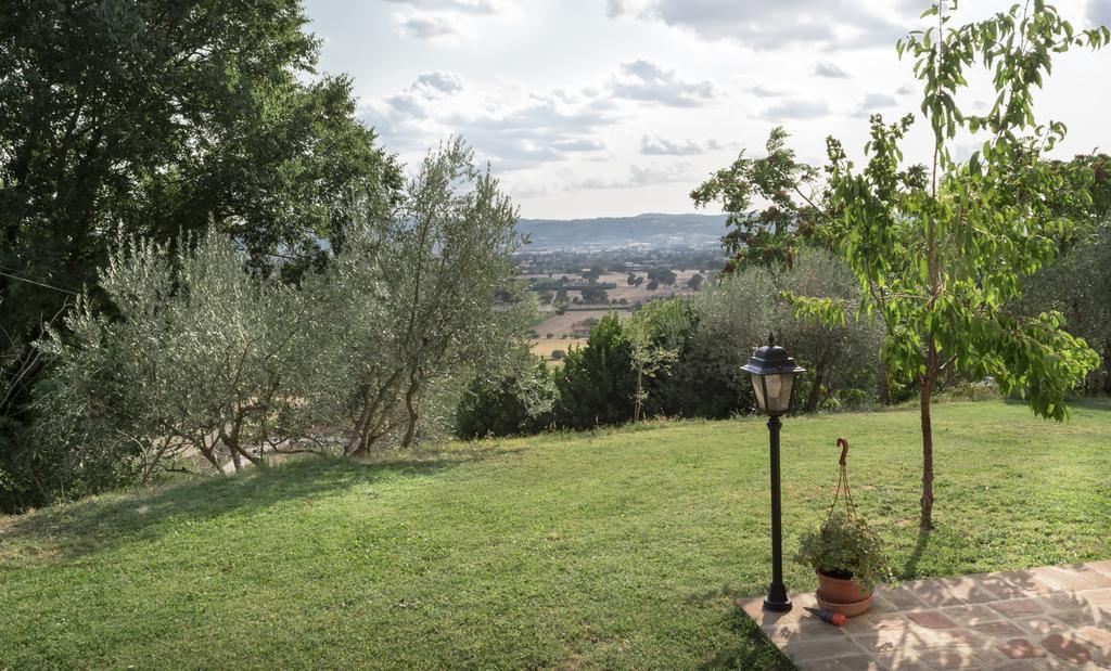 B&B Cantico Delle Creature Assisi Exterior photo